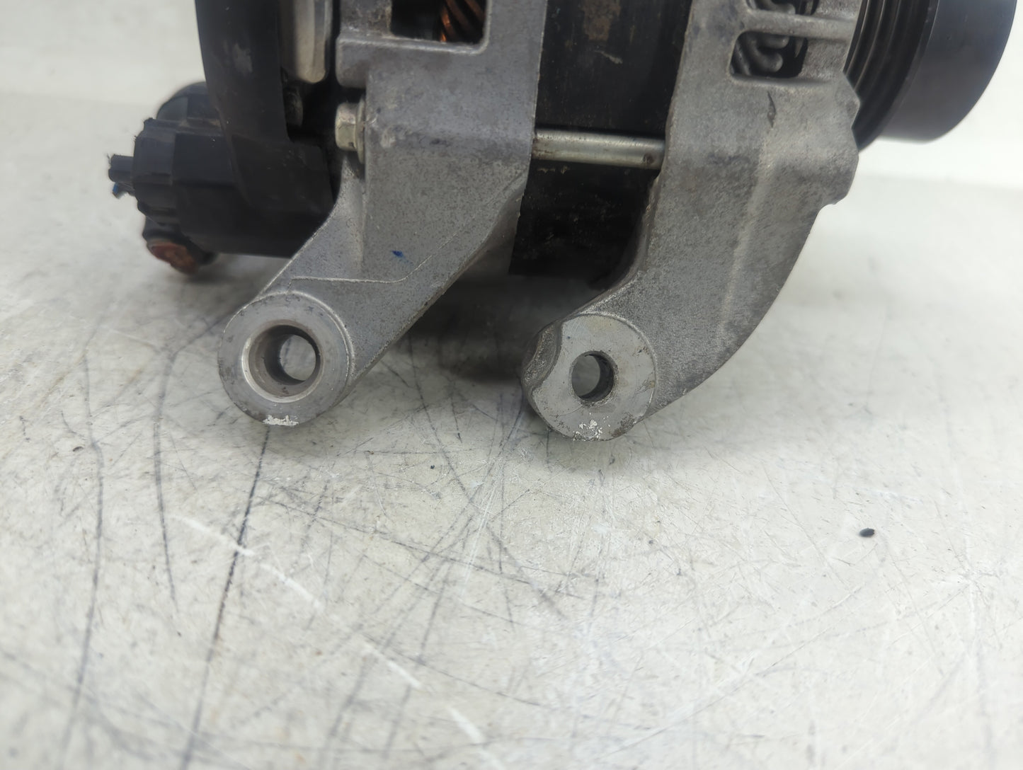 2019 Ford Fusion Alternator Replacement Generator Charging Assembly Engine OEM P/N:G2GT-10300-AA Fits OEM Used Auto Parts - 