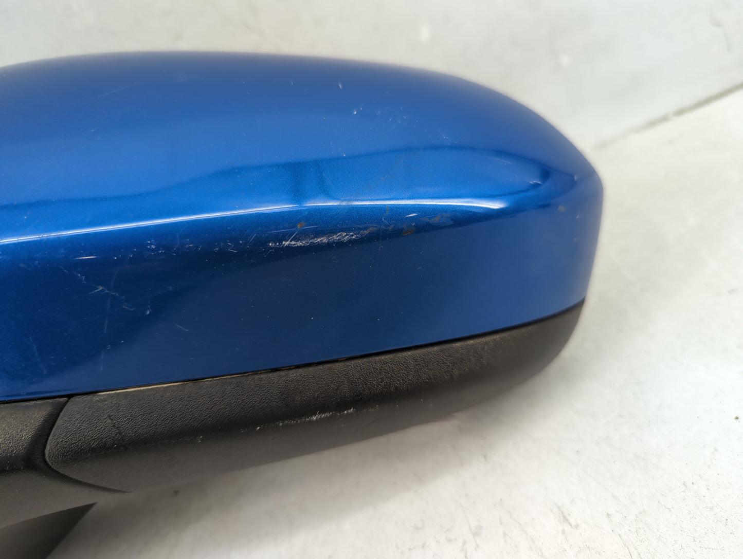 2019-2020 Ford Fusion Driver Side View Mirror - Left Door Mirror OEM Used - Oemusedautoparts1.com