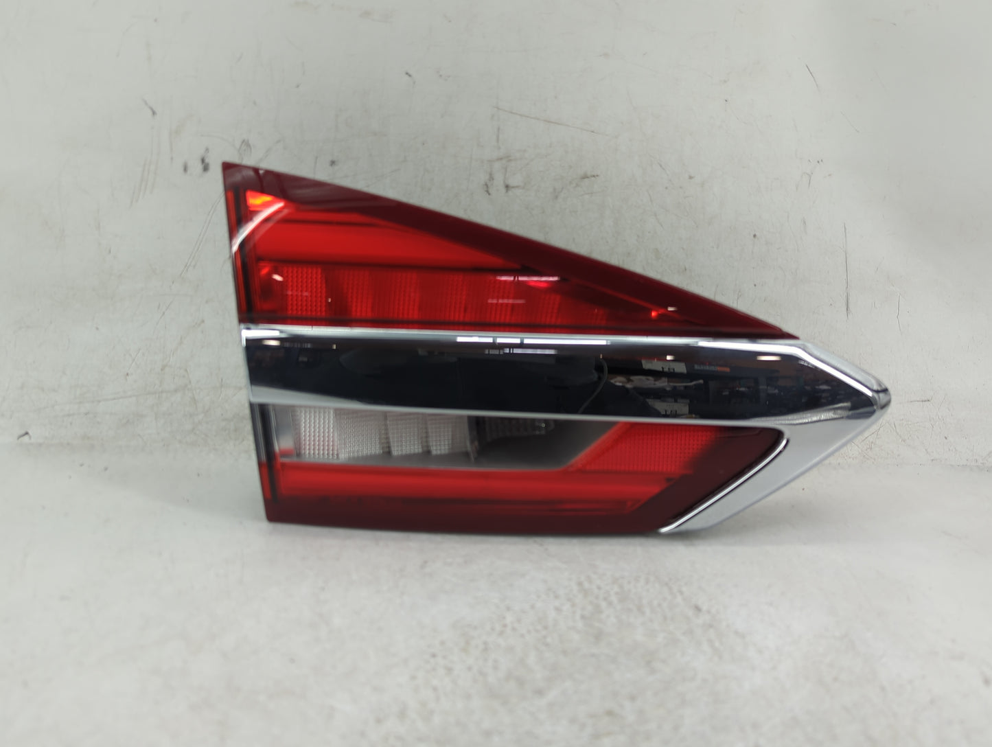 2019-2020 Ford Fusion Tail Light Assembly Driver Left OEM P/N:KS73-13A603-AE Fits Fits 2019 2020 OEM Used Auto Parts - Oemus