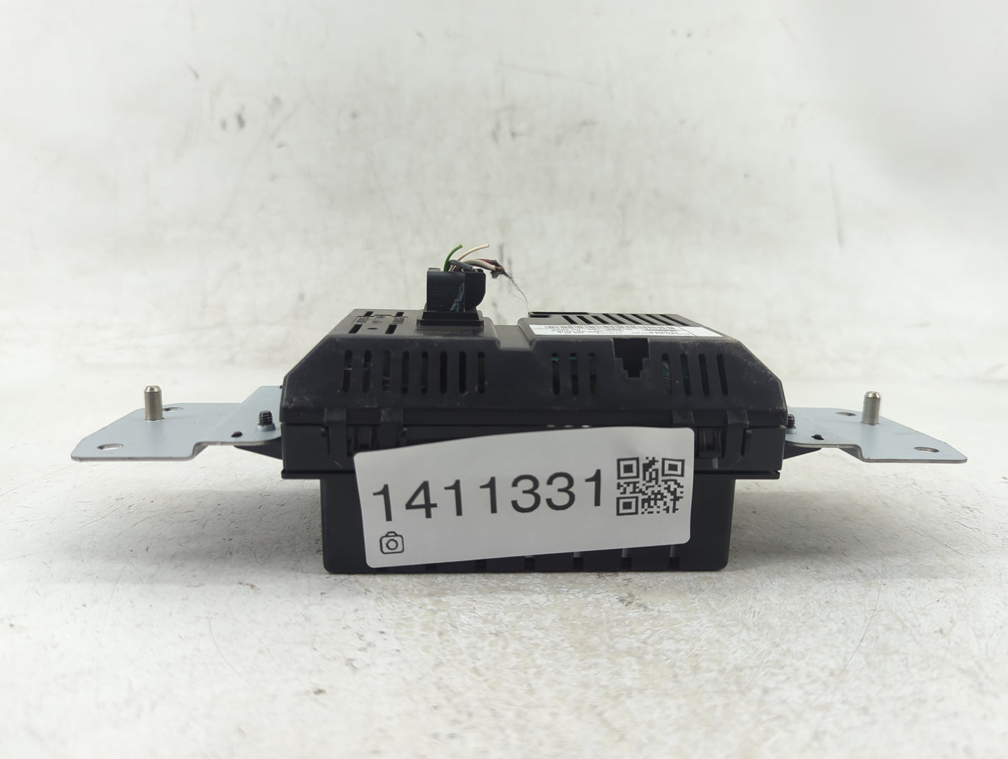 2017-2020 Ford Fusion Information Display Screen - Oemusedautoparts1.com