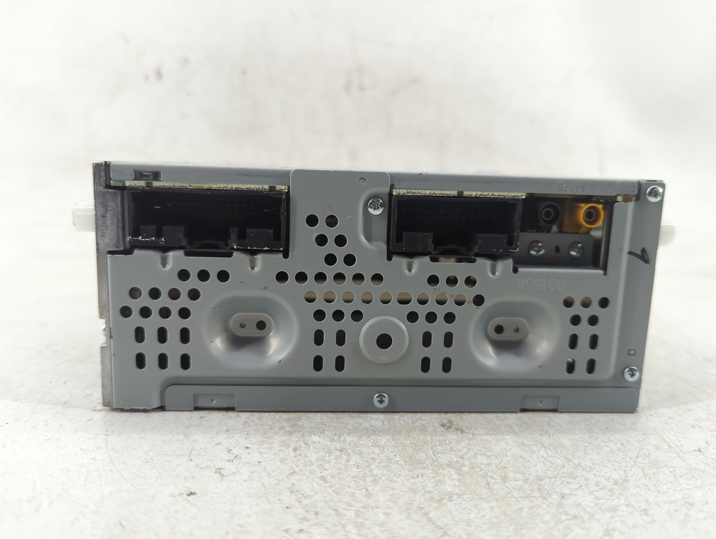 2019-2020 Ford Fusion Radio AM FM Cd Player Receiver Replacement P/N:KS7T-18D818-YB Fits Fits 2019 2020 OEM Used Auto Parts 