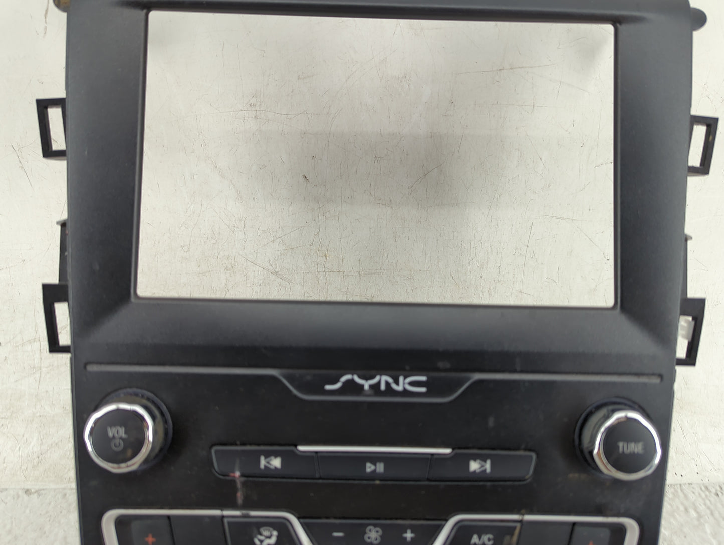 2019-2020 Ford Fusion Radio Control Panel - Oemusedautoparts1.com