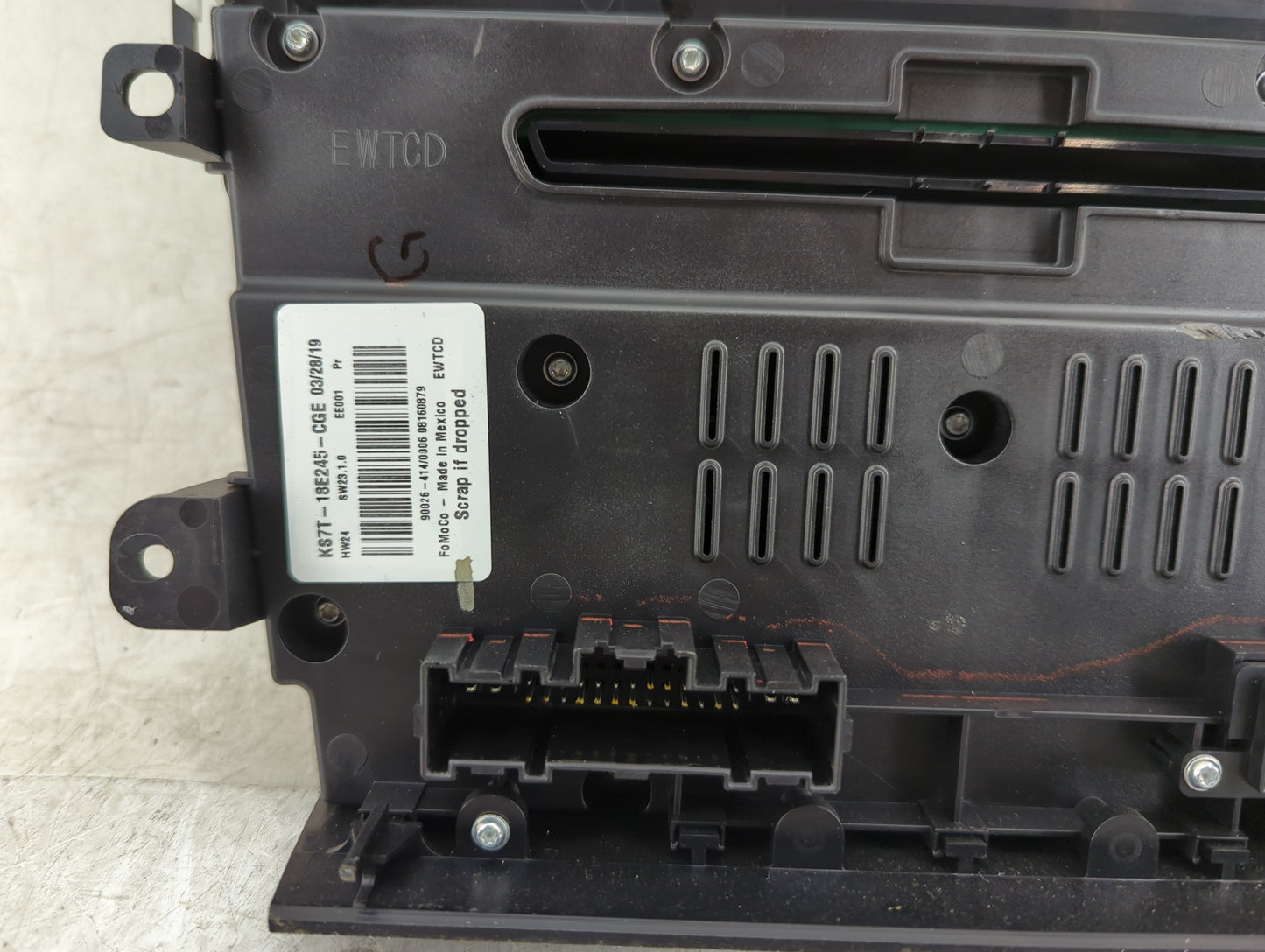 2019-2020 Ford Fusion Radio Control Panel - Oemusedautoparts1.com