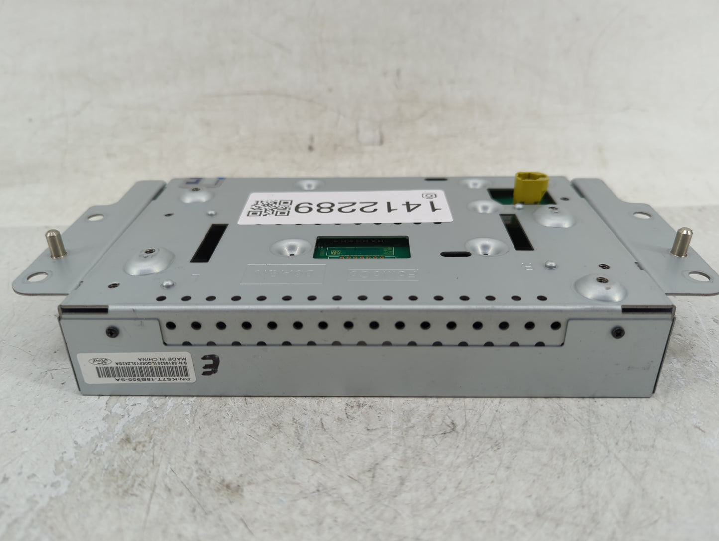 2019-2020 Ford Fusion Information Display Screen 1412289 - Oemusedautoparts1.com