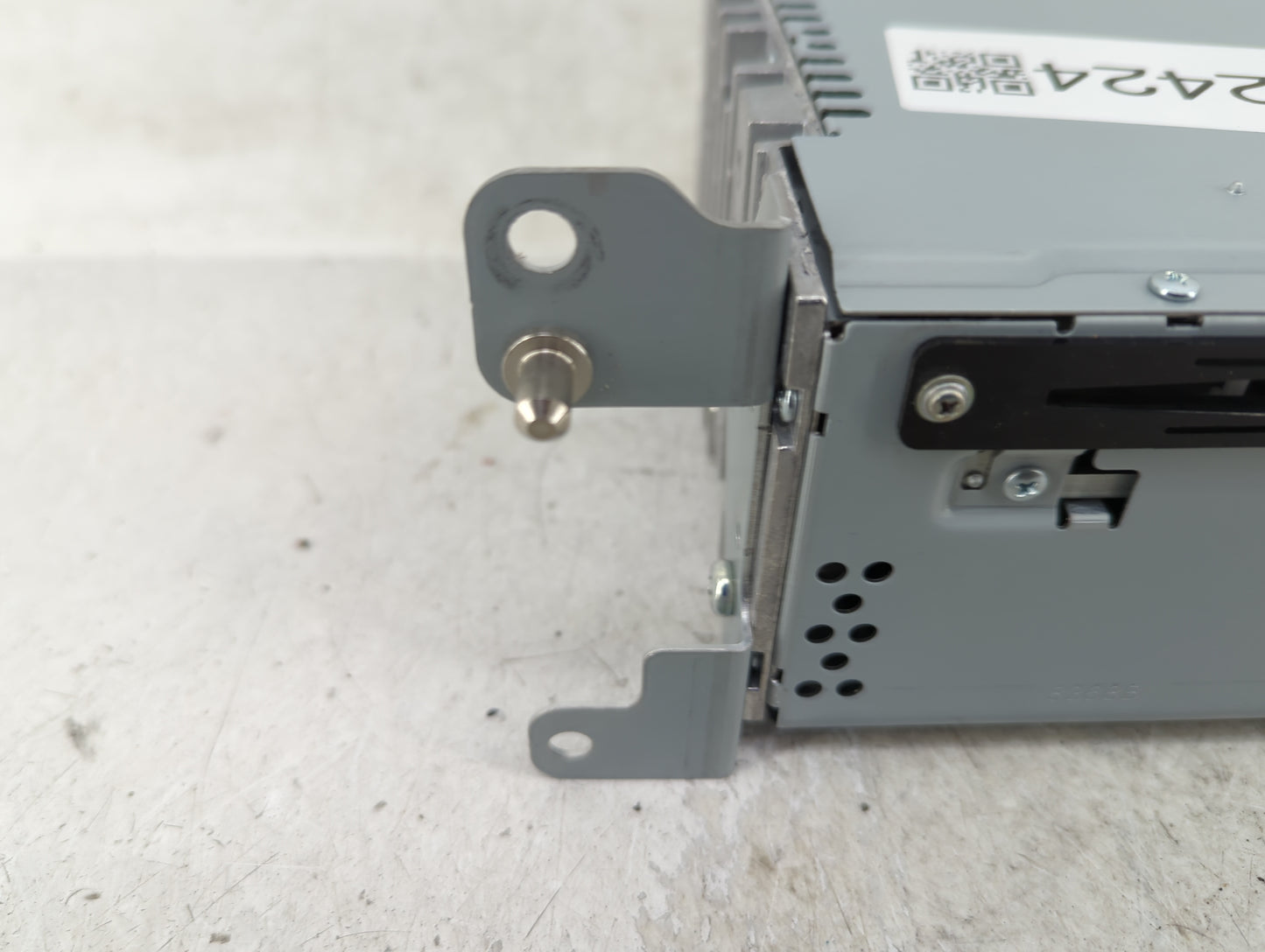 2019-2020 Ford Fusion Radio AM FM Cd Player Receiver Replacement P/N:KS7T-19C107-XB Fits Fits 2019 2020 OEM Used Auto Parts 