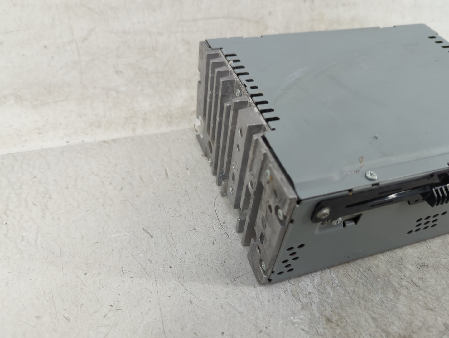 2019-2020 Ford Fusion Radio AM FM Cd Player Receiver Replacement P/N:KS7T-19C107-XB Fits Fits 2019 2020 OEM Used Auto Parts 