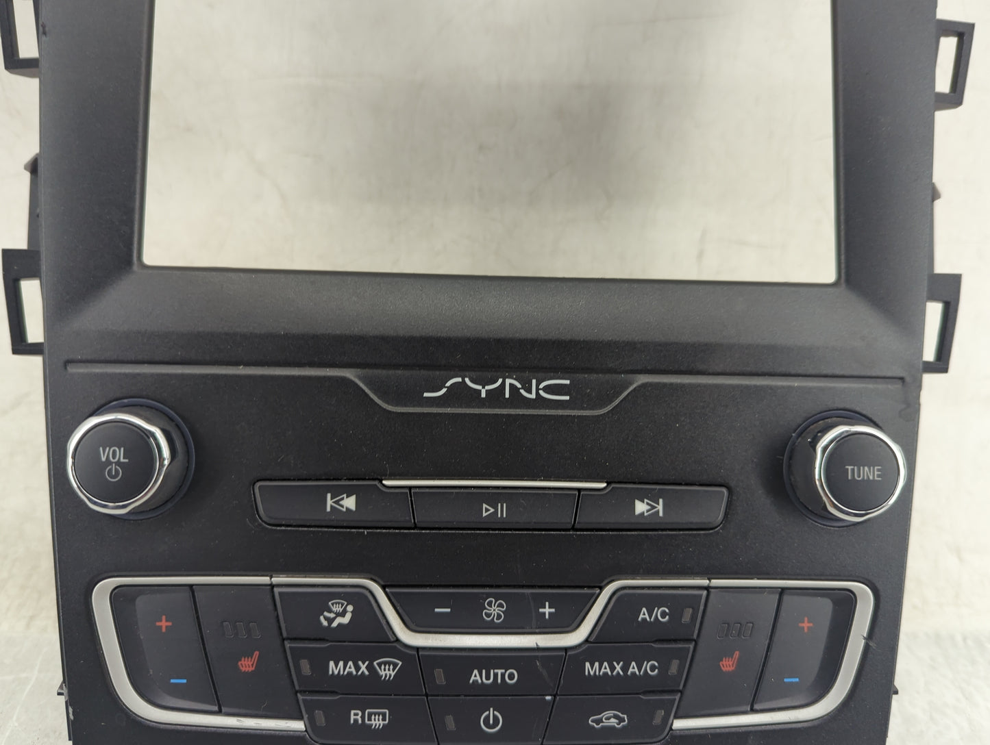 2016-2020 Ford Fusion Radio Control Panel - Oemusedautoparts1.com
