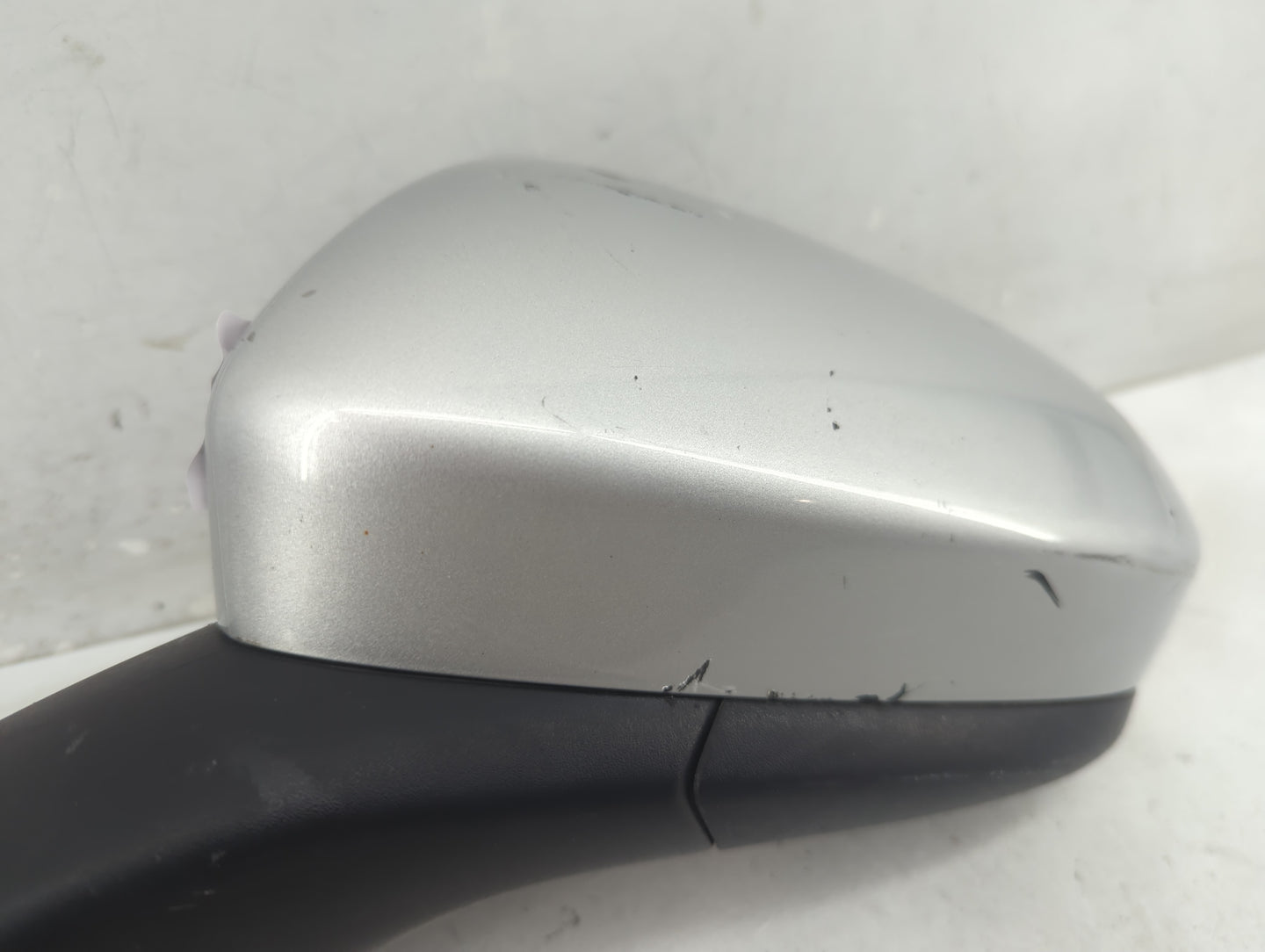 2019-2020 Ford Fusion Driver Side View Mirror - Left Door Mirror OEM Used - Oemusedautoparts1.com