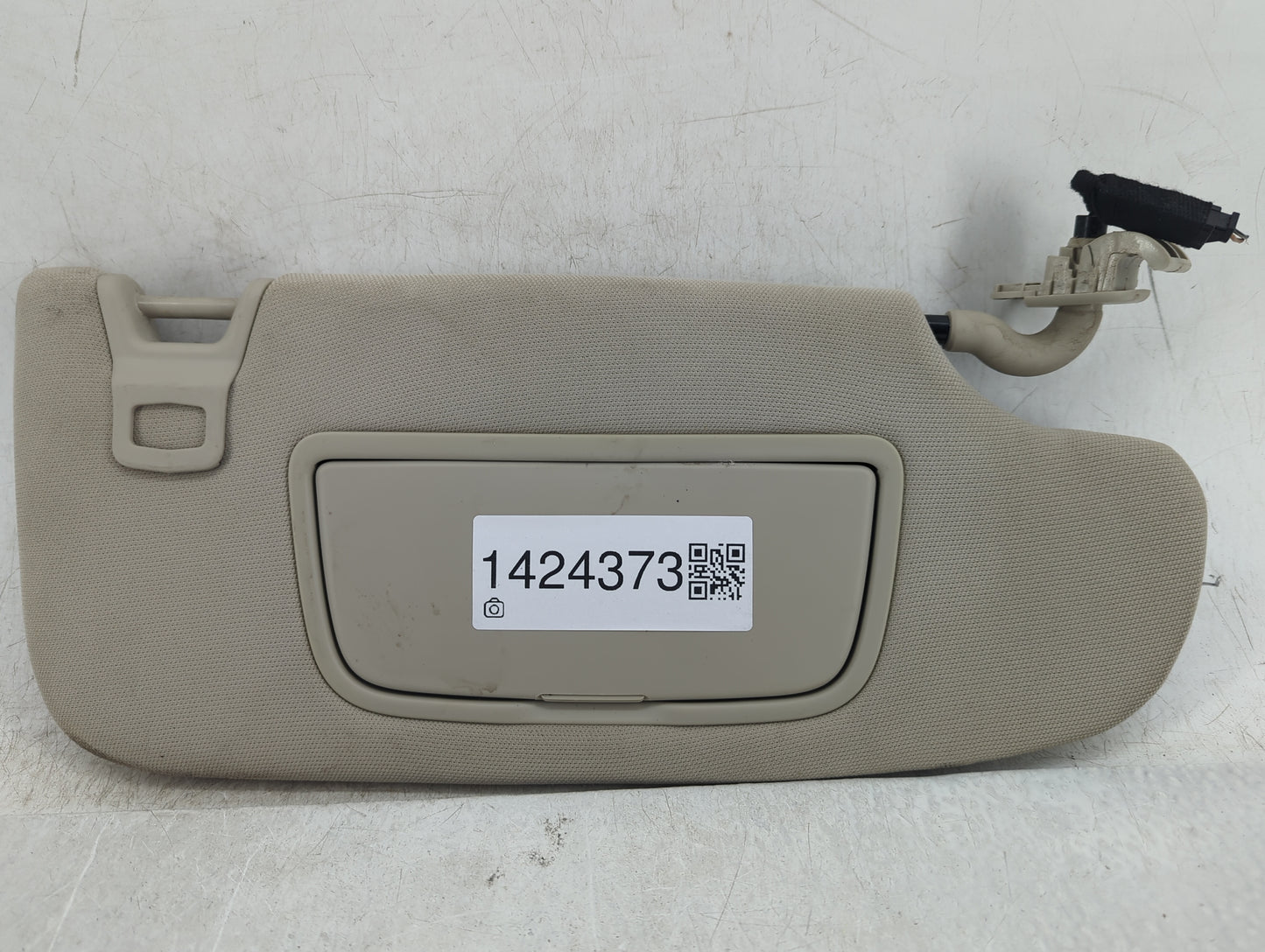 2017-2020 Ford Fusion Sun Visor Shade Replacement Passenger Right Mirror Fits Fits 2017 2018 2019 2020 OEM Used Auto Parts -