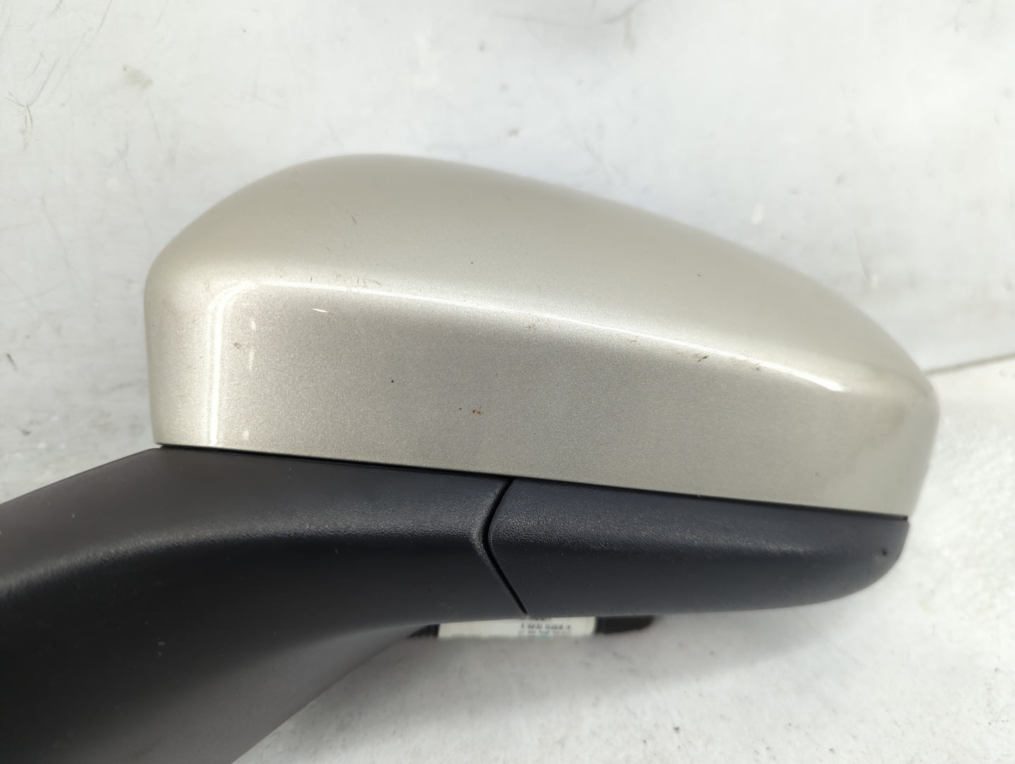 2019-2020 Ford Fusion Driver Side View Mirror - Left Door Mirror OEM Used - Oemusedautoparts1.com