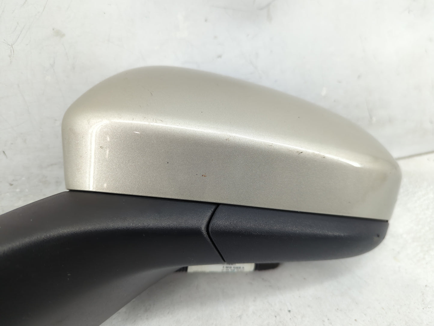2019-2020 Ford Fusion Driver Side View Mirror - Left Door Mirror OEM Used - Oemusedautoparts1.com