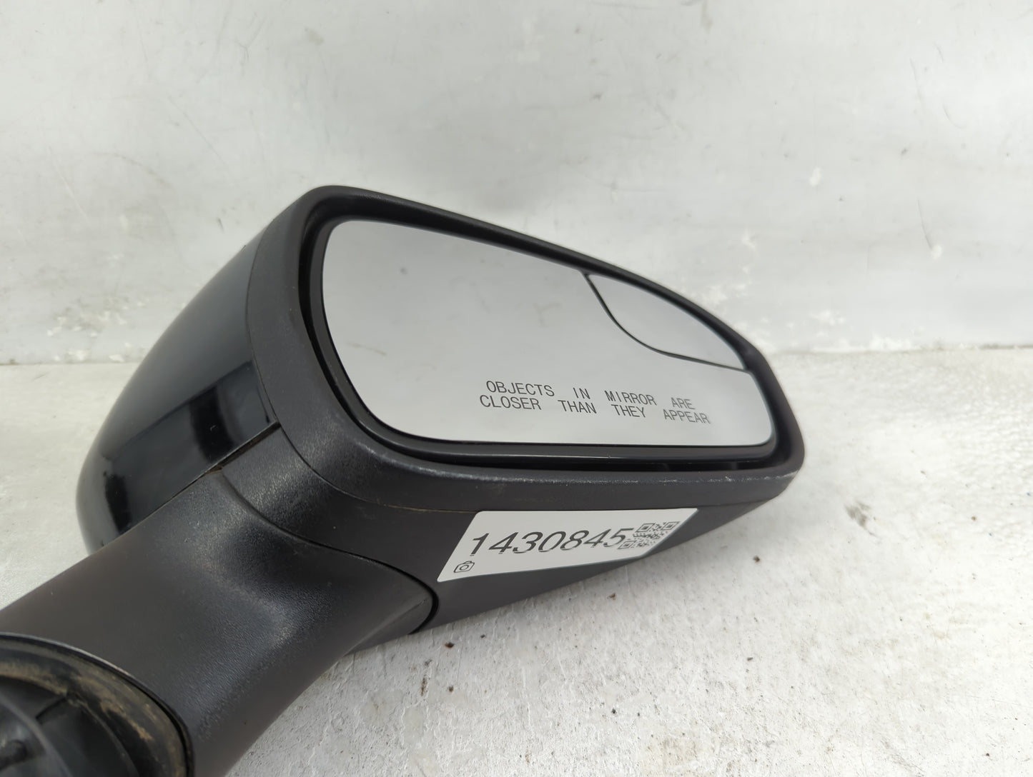 2019-2020 Ford Fusion Passenger Side View Mirror - Right Door Mirror OEM Used - Oemusedautoparts1.com