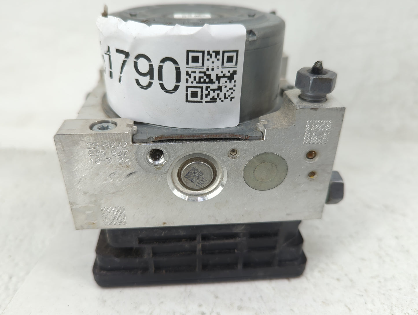 2019-2020 Ford Fusion ABS Pump Control Module Replacement P/N:KG9C-2C555-AC Fits Fits 2019 2020 OEM Used Auto Parts - Oemuse