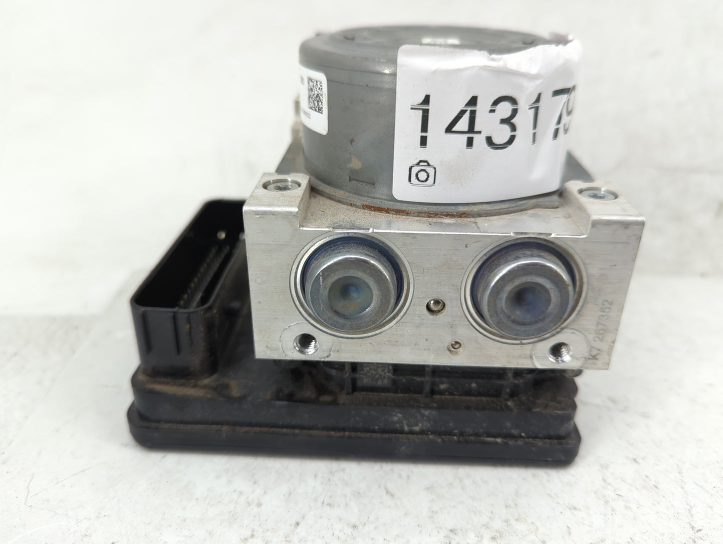 2019-2020 Ford Fusion ABS Pump Control Module Replacement P/N:KG9C-2C555-AC Fits Fits 2019 2020 OEM Used Auto Parts - Oemuse