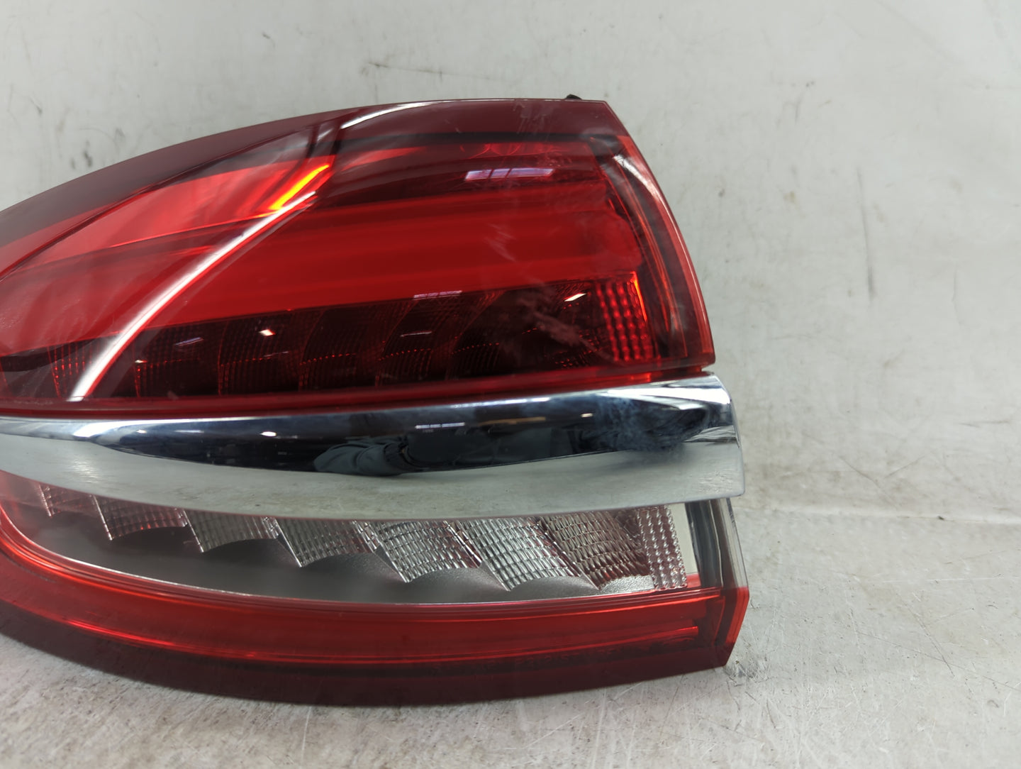 2017-2020 Ford Fusion Tail Light Assembly Driver Left OEM P/N:HS73-13405-AD Fits Fits 2017 2018 2019 2020 OEM Used Auto Part