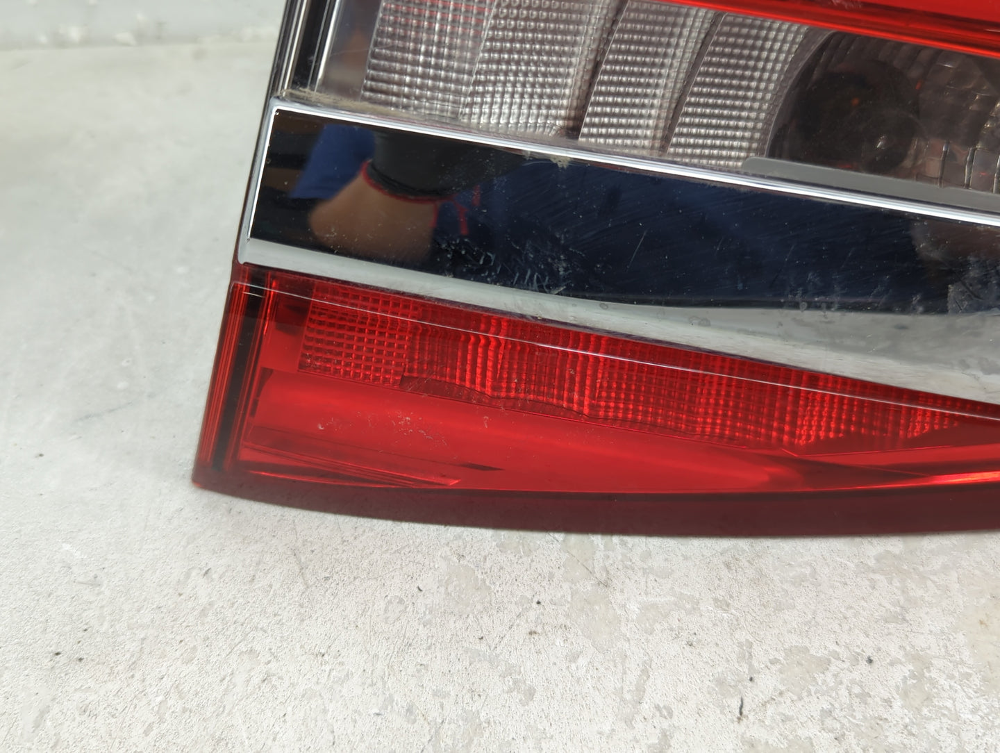 2017-2020 Ford Fusion Tail Light Assembly Passenger Right OEM P/N:KS73-13A602-A Fits Fits 2017 2018 2019 2020 OEM Used Auto 