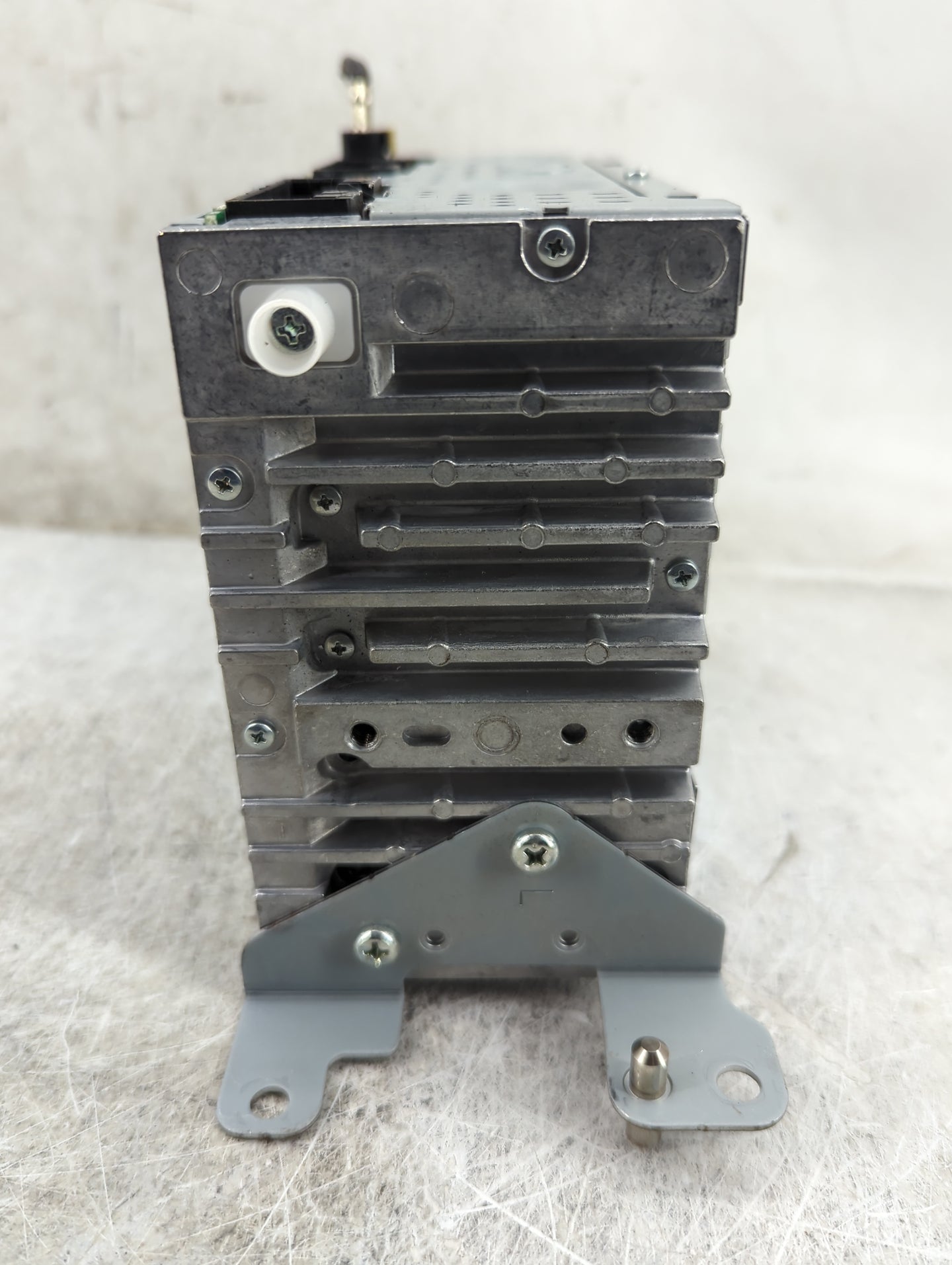 2019-2020 Ford Fusion Radio AM FM Cd Player Receiver Replacement P/N:KS7T-18D818-YB Fits Fits 2019 2020 OEM Used Auto Parts 