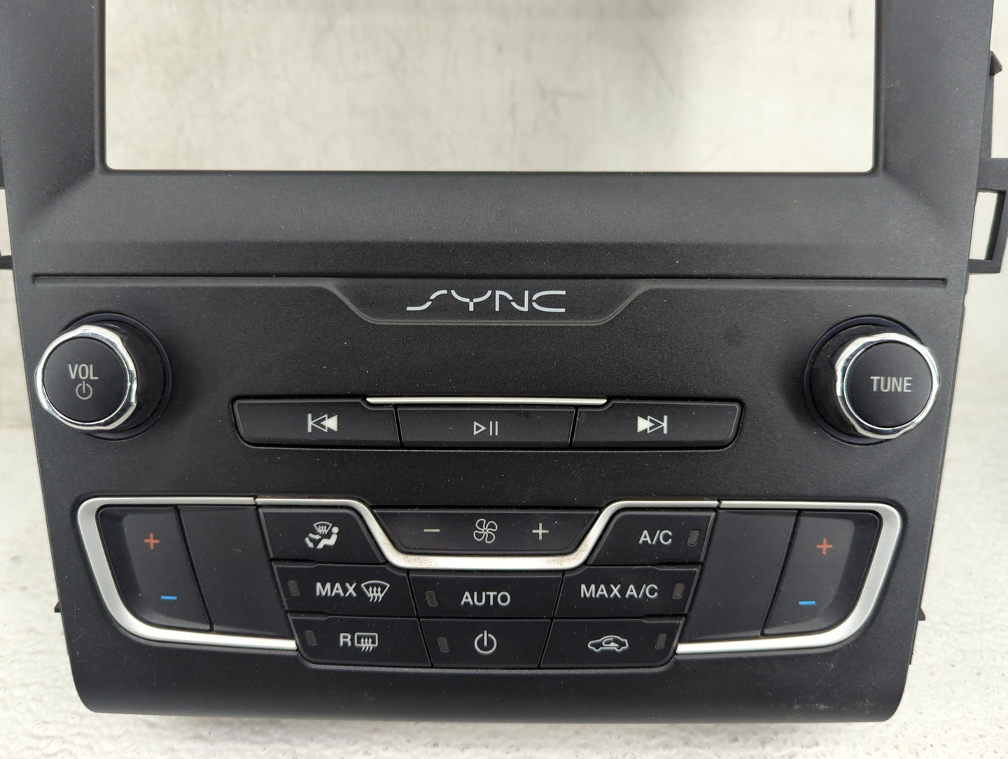 2019-2020 Ford Fusion Radio AM FM Cd Player Receiver Replacement P/N:KS7T-18E245-CGD KS7T-18E245-CGE Fits Fits 2019 2020 OEM