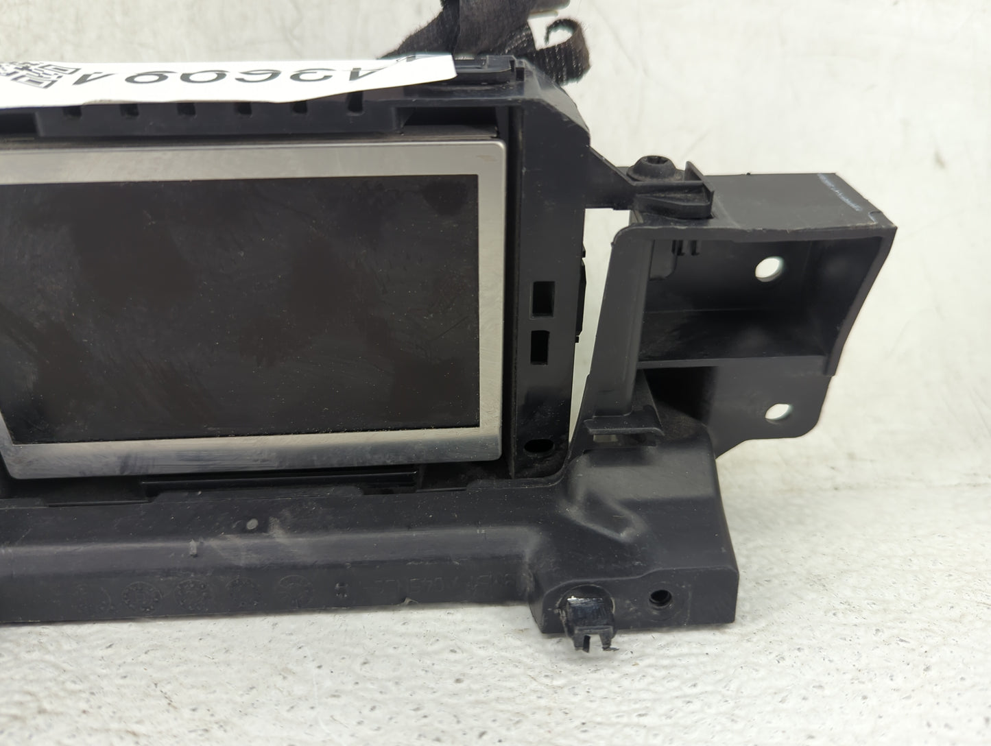 2017-2020 Ford Fusion Information Display Screen - Oemusedautoparts1.com