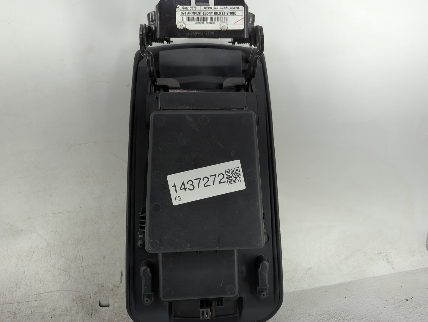 2019 Ford Fusion Center Console Armrest Cover Lid P/N:HS73-F04604 Fits OEM Used Auto Parts - Oemusedautoparts1.com