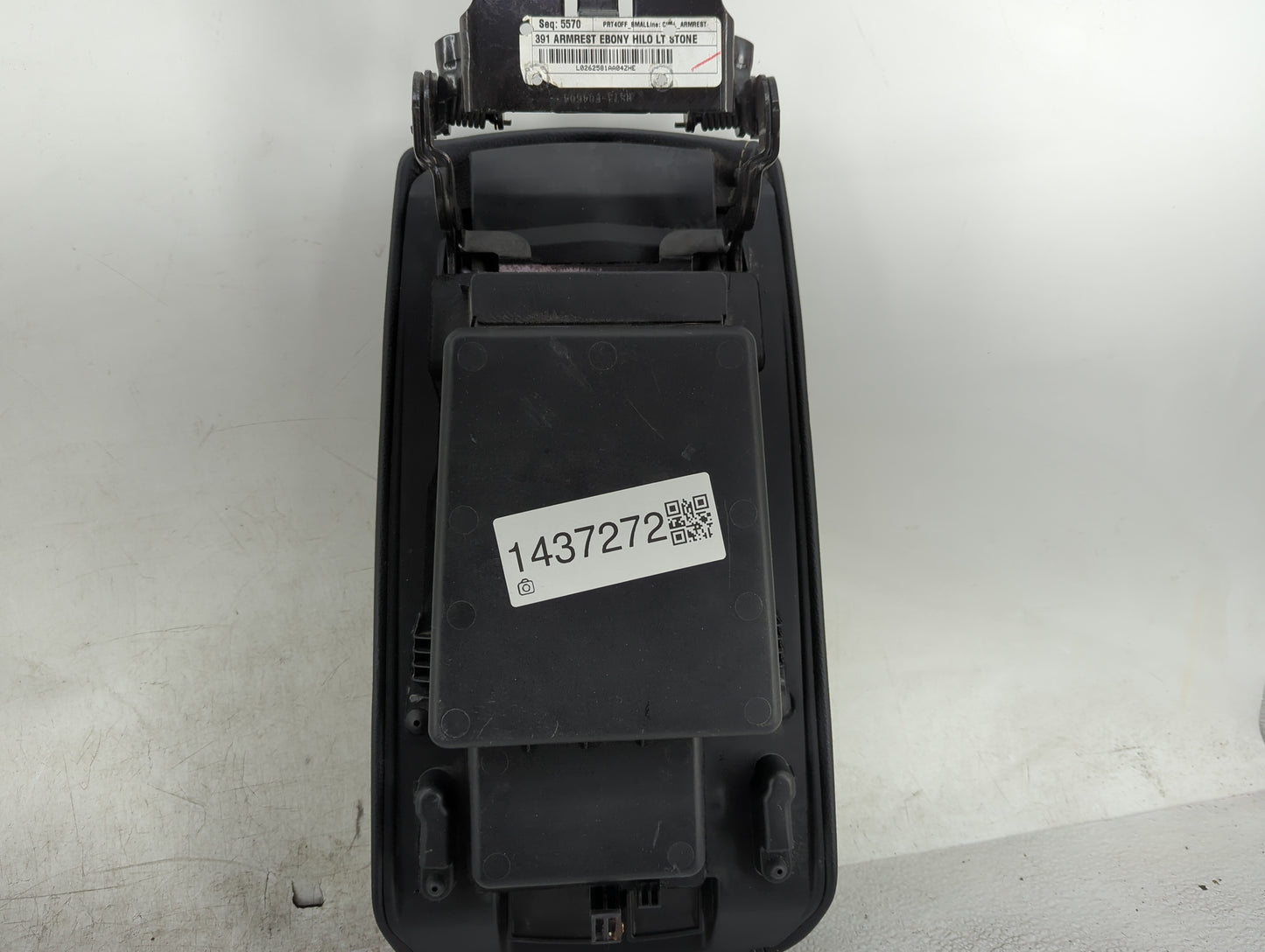 2019 Ford Fusion Center Console Armrest Cover Lid P/N:HS73-F04604 Fits OEM Used Auto Parts - Oemusedautoparts1.com