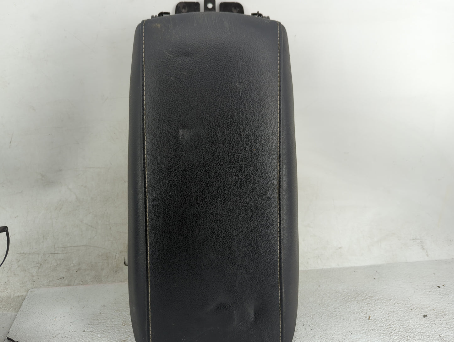 2019 Ford Fusion Center Console Armrest Cover Lid P/N:HS73-F04604 Fits OEM Used Auto Parts - Oemusedautoparts1.com
