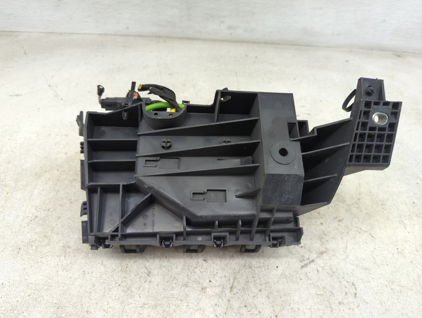 2017-2020 Ford Fusion Fusebox Fuse Box Panel Relay Module P/N:KS7T-12A581-AEE KS7T-12A581-A Fits Fits 2017 2018 2019 2020 OE