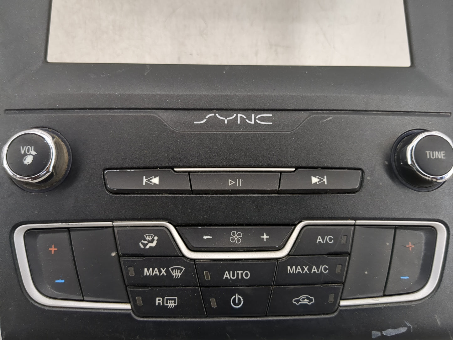 2017-2020 Ford Fusion Radio Control Panel - Oemusedautoparts1.com
