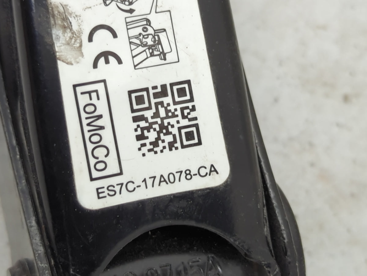 2019 Ford Fusion Spare Scissor Car Jack Black - Oemusedautoparts1.com