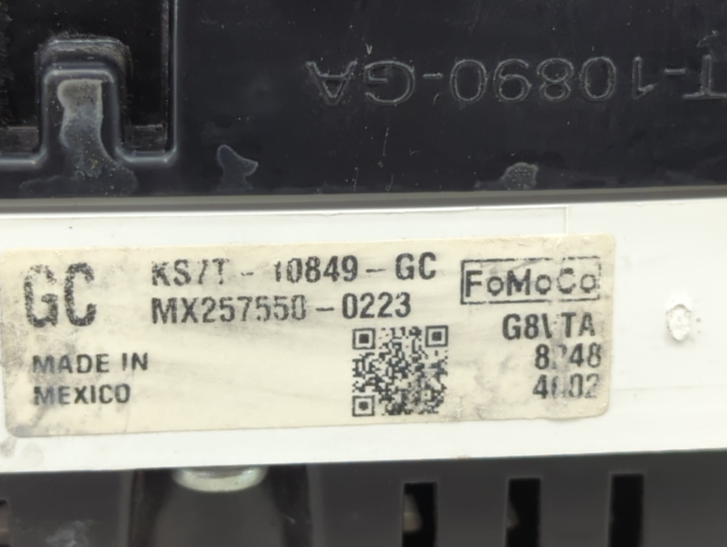 2019-2020 Ford Fusion Instrument Cluster Speedometer Gauges P/N:KS7T-10849-GC Miles: Fits Fits 2019 2020 OEM Used Auto Parts