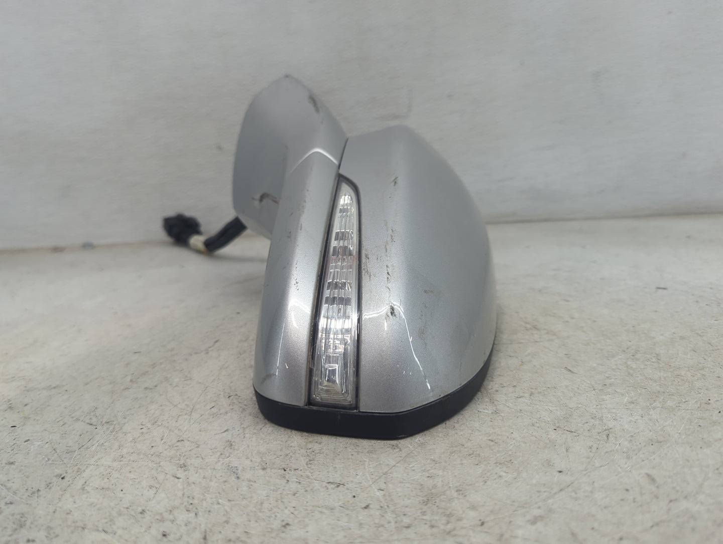 2019-2020 Ford Fusion Driver Side View Mirror - Left Door Mirror OEM Used - Oemusedautoparts1.com