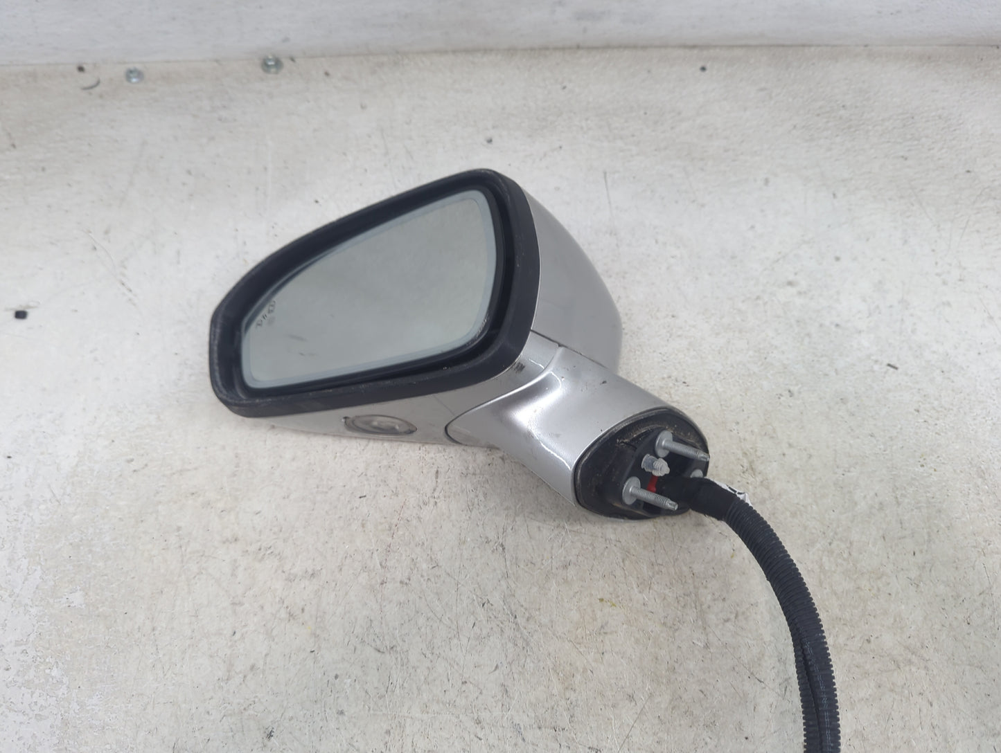 2019-2020 Ford Fusion Driver Side View Mirror - Left Door Mirror OEM Used - Oemusedautoparts1.com