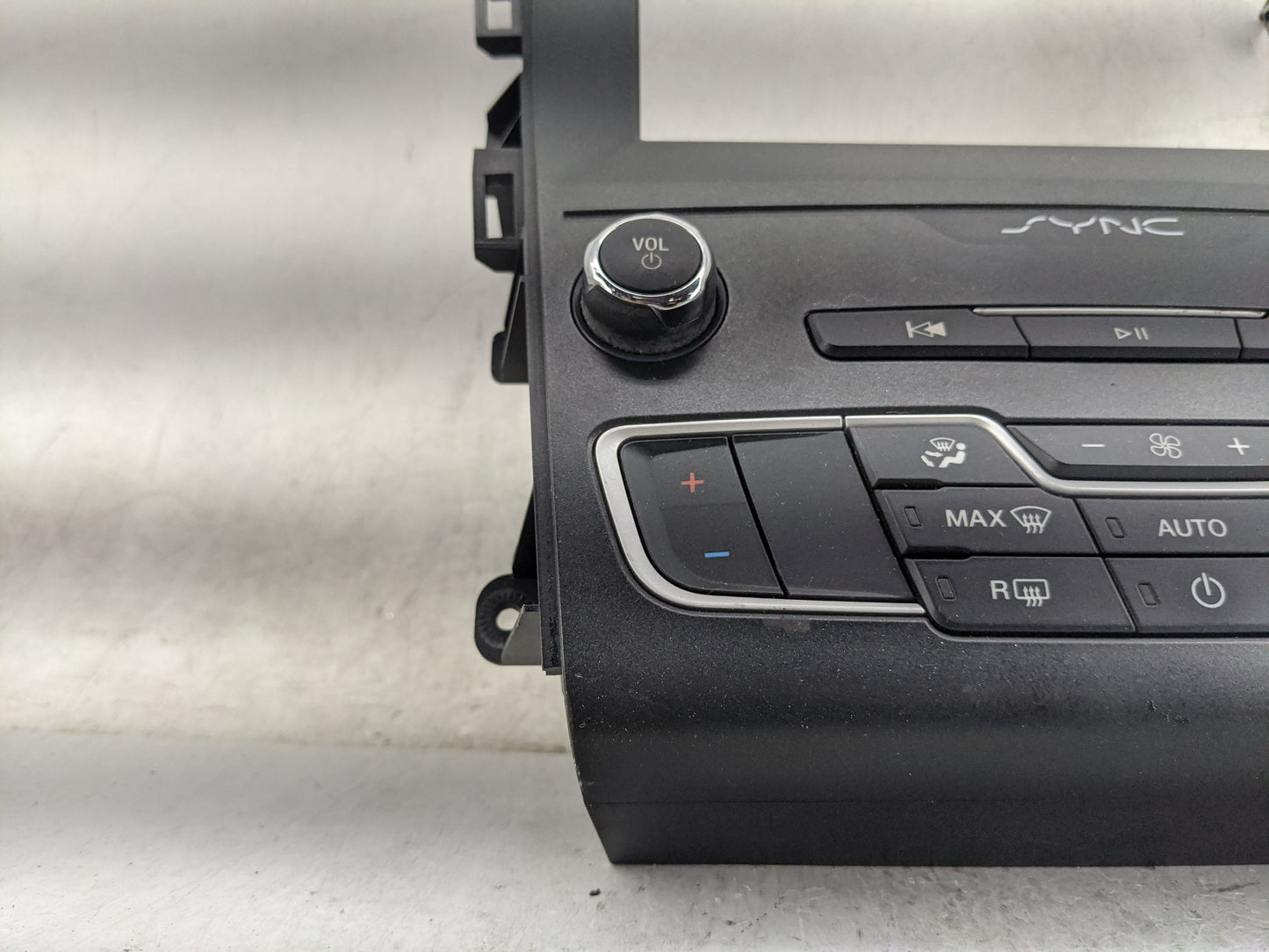 2019-2020 Ford Fusion Radio Control Panel 1468239 - Oemusedautoparts1.com