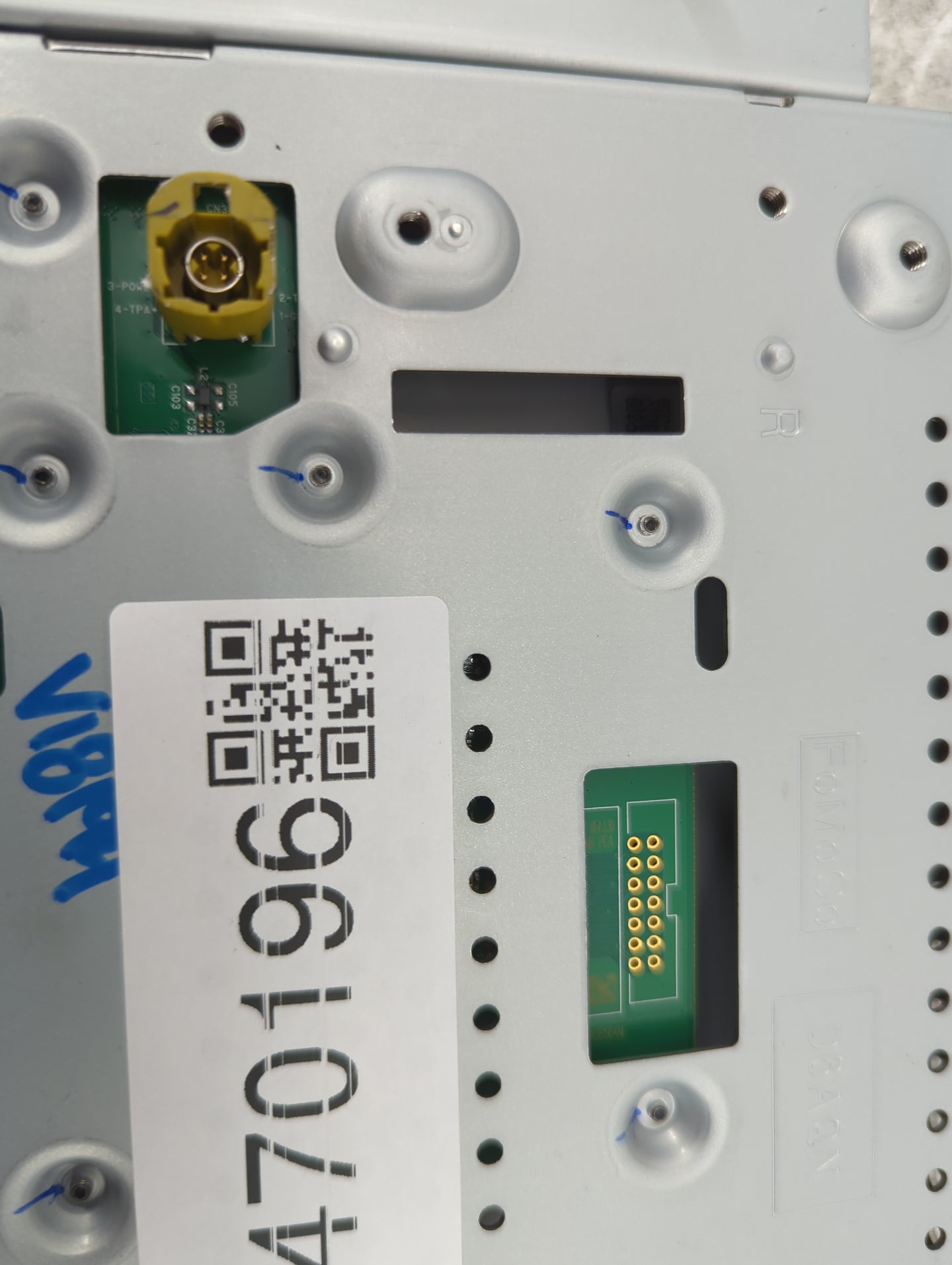 2019-2020 Ford Fusion Information Display Screen 1470196 - Oemusedautoparts1.com