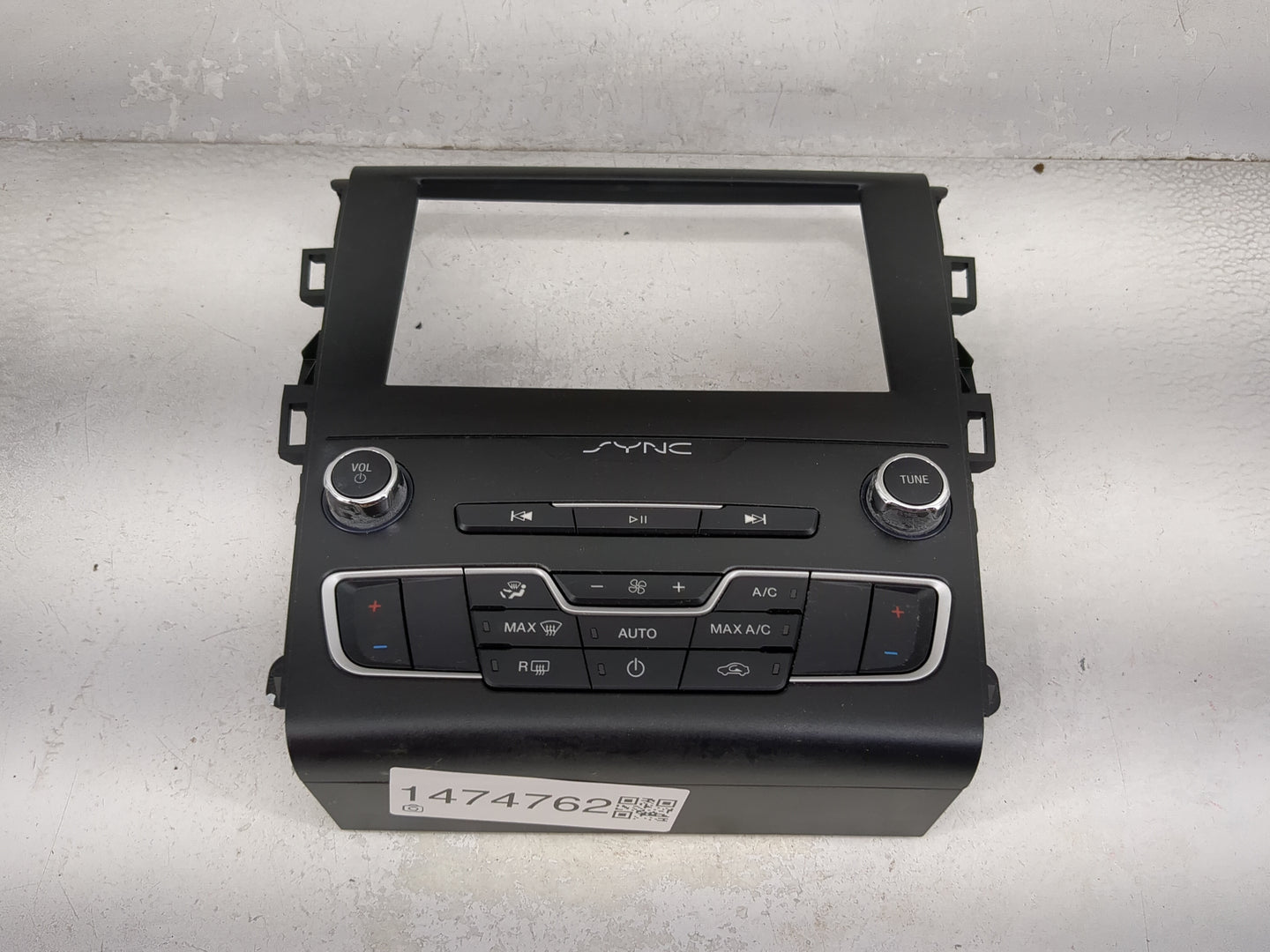 2019-2020 Ford Fusion Radio Control Panel 1474762 - Oemusedautoparts1.com