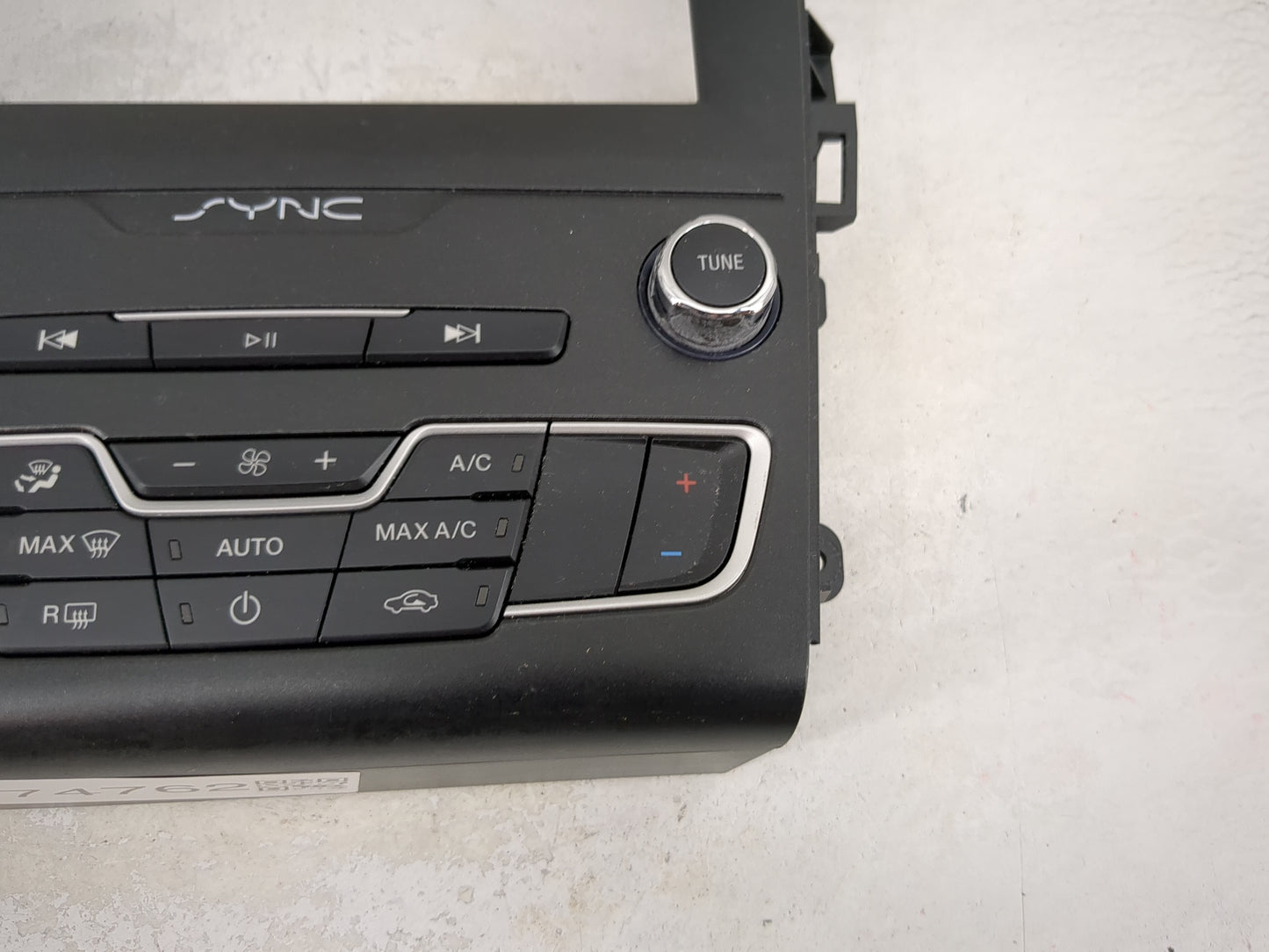 2019-2020 Ford Fusion Radio Control Panel 1474762 - Oemusedautoparts1.com