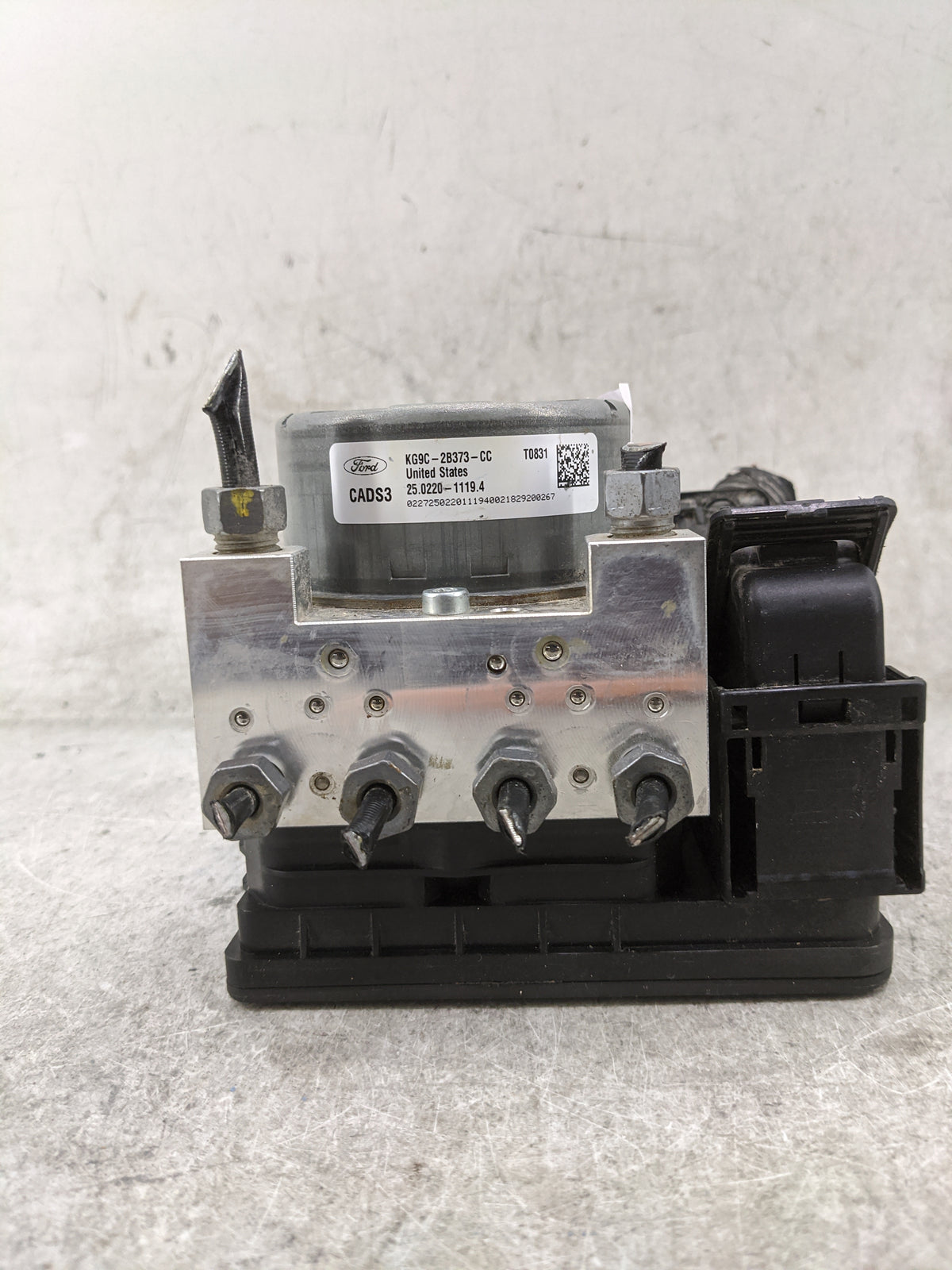 2019-2020 Ford Fusion Anti-Lock Brake ABS Pump Module Actuator OEM P/N:KG9C-2B373-CC Fits Fits 2019 2020 OEM Used Auto Parts