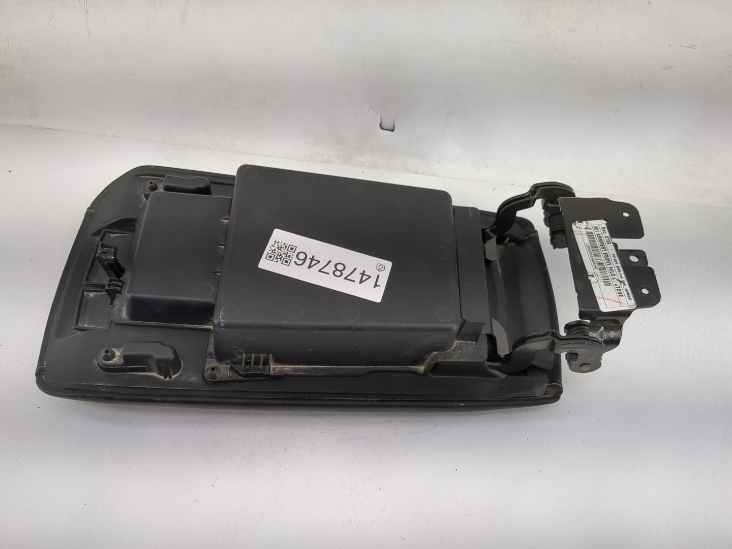 2017-2020 Ford Fusion Center Console Armrest Cover Lid P/N:HS73-F04804 L0262581AA04ZHE Fits Fits 2017 2018 2019 2020 OEM Use