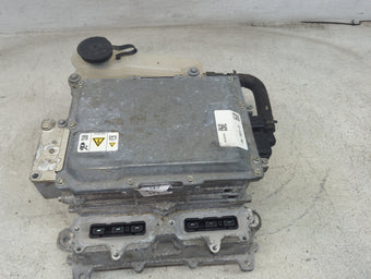 compare product 2013-2020 Ford Fusion Hybrid DC Synergy Drive Power Inverter P/N:HG98-7B012-JA JM19407587 Fits OEM Used Auto Parts