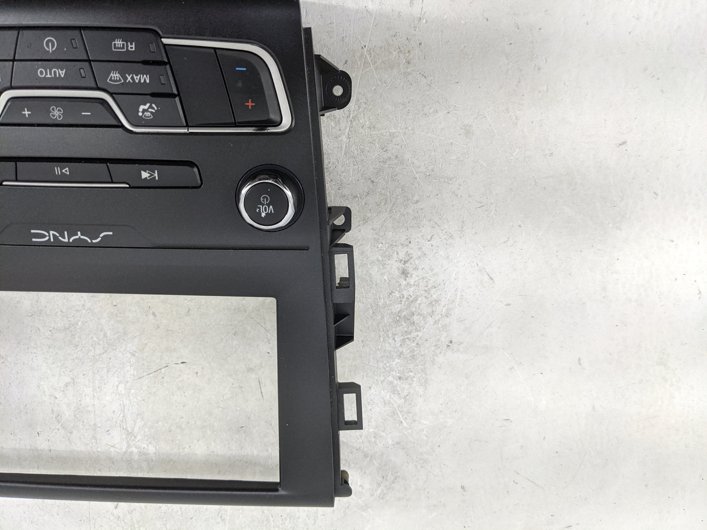 2019-2020 Ford Fusion Radio Control Panel 1483034 - Oemusedautoparts1.com
