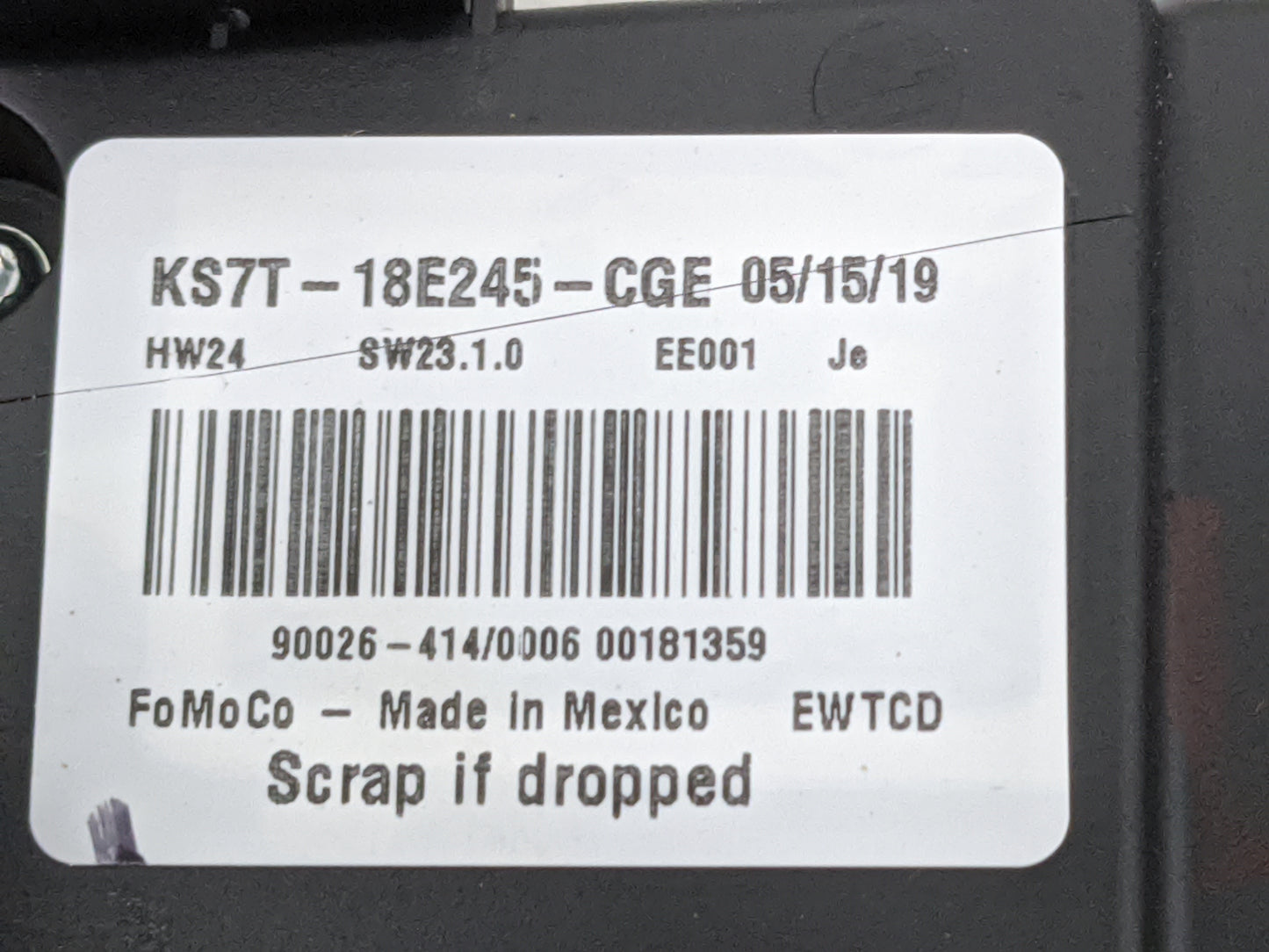 2019-2020 Ford Fusion Radio Control Panel Black 1483040 - Oemusedautoparts1.com