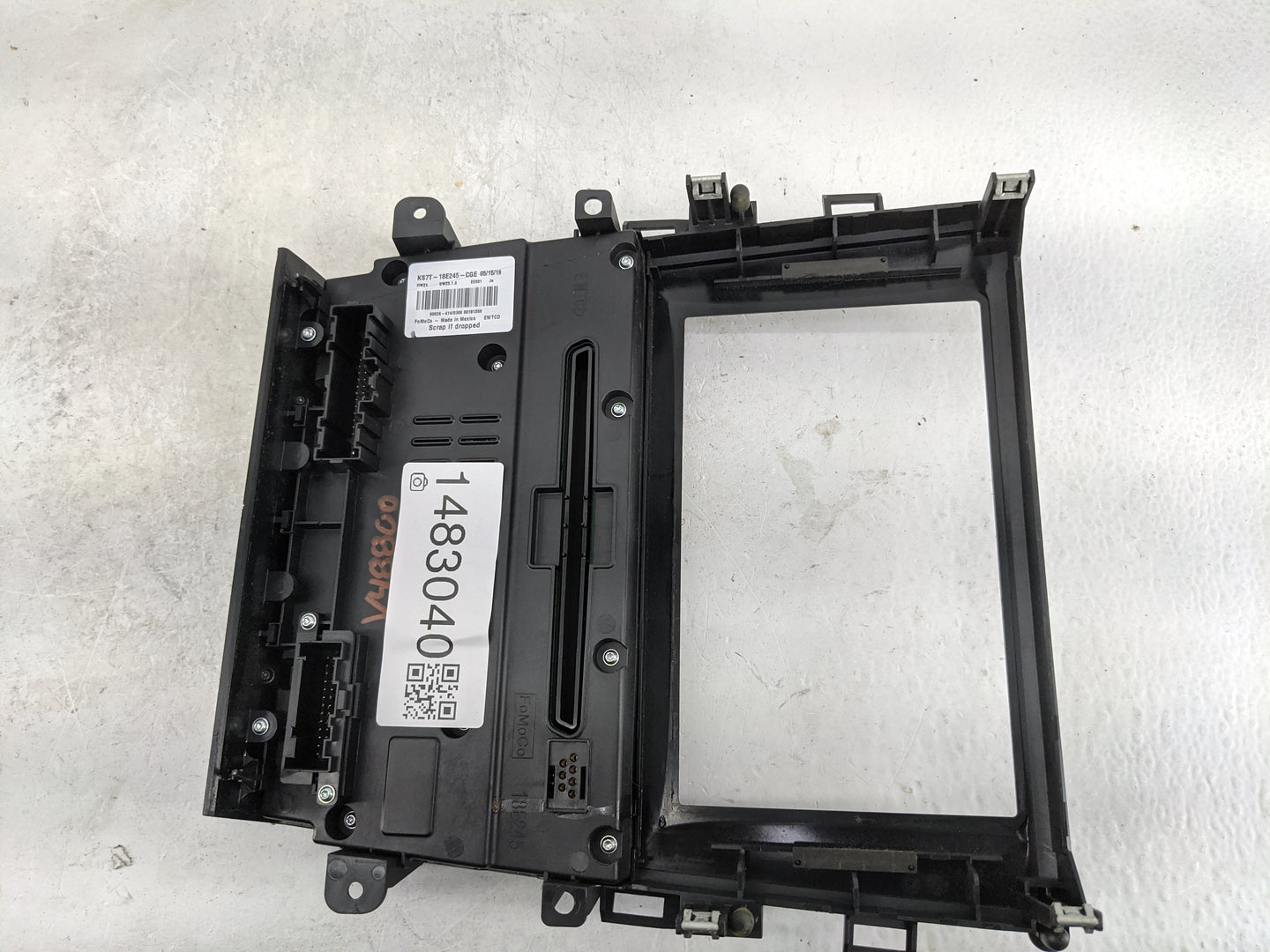 2019-2020 Ford Fusion Radio Control Panel Black 1483040 - Oemusedautoparts1.com