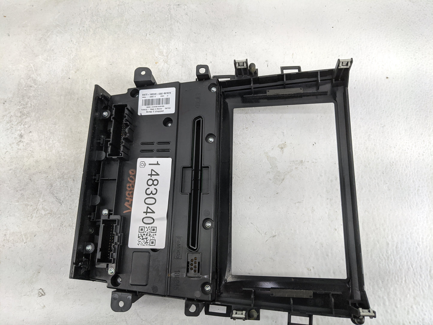 2019-2020 Ford Fusion Radio Control Panel Black 1483040 - Oemusedautoparts1.com