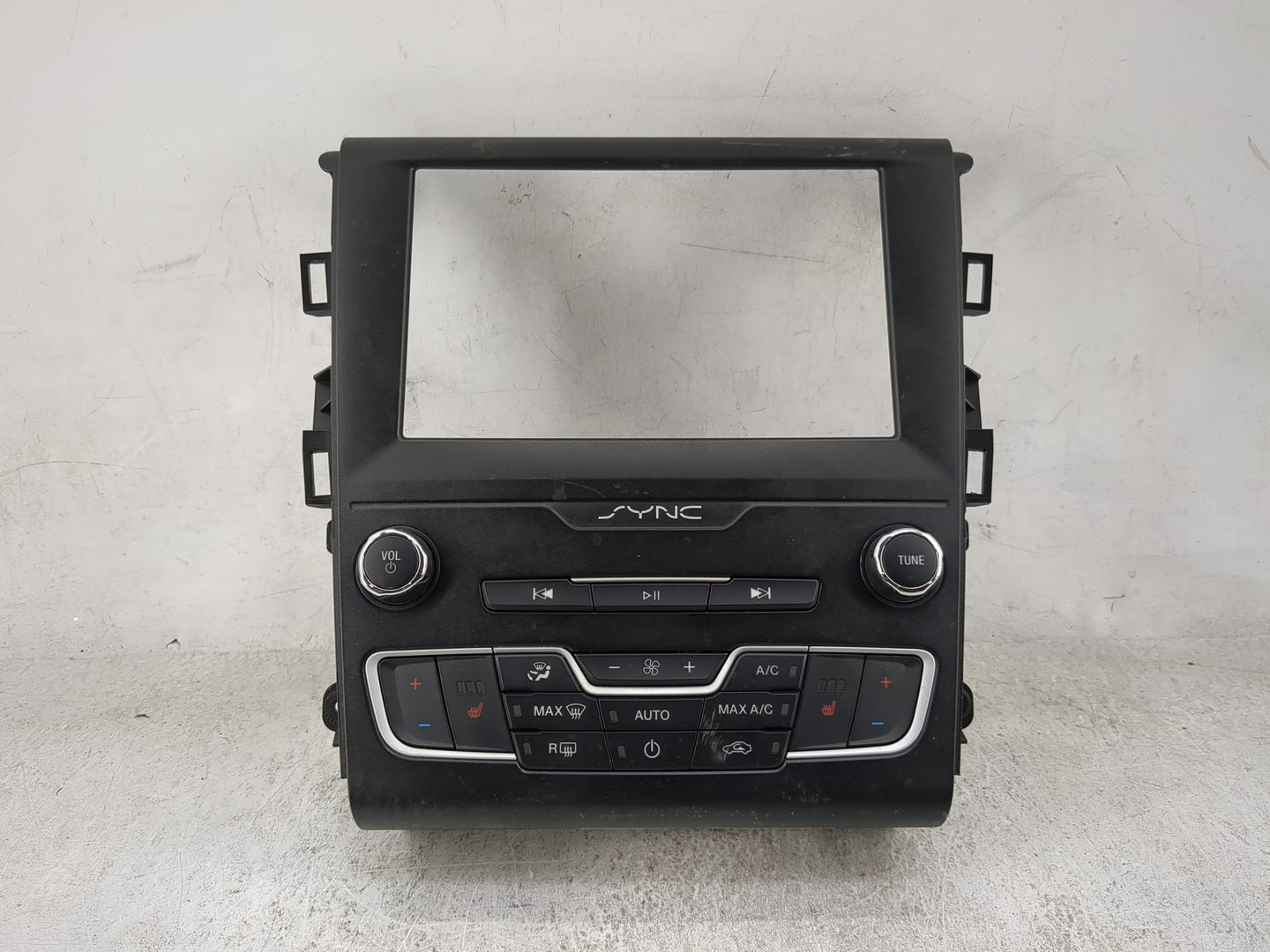 2016-2020 Ford Fusion Radio Control Panel 1491350 - Oemusedautoparts1.com