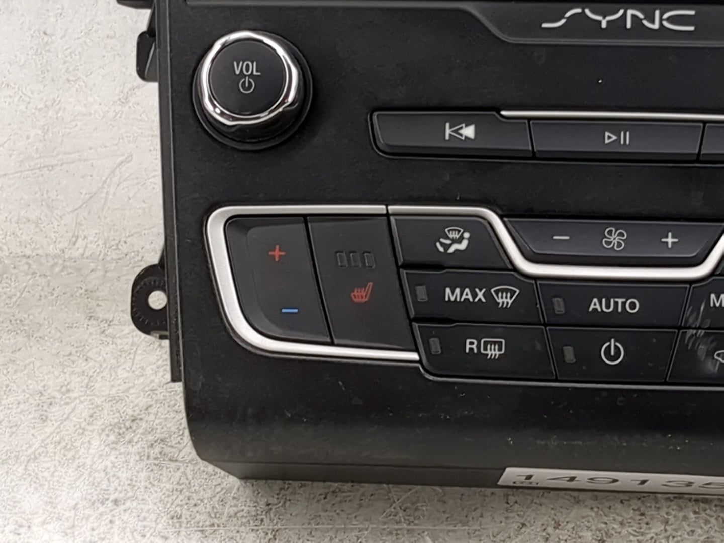 2016-2020 Ford Fusion Radio Control Panel 1491350 - Oemusedautoparts1.com