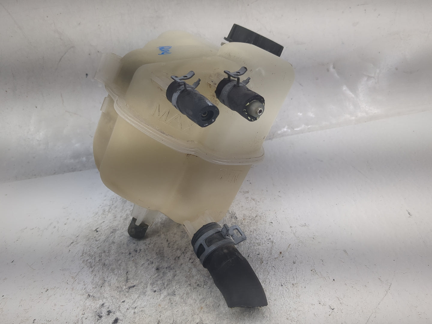 2013-2016 Ford Fusion Radiator Coolant Overflow Expansion Tank Bottle 1497954 - Oemusedautoparts1.com