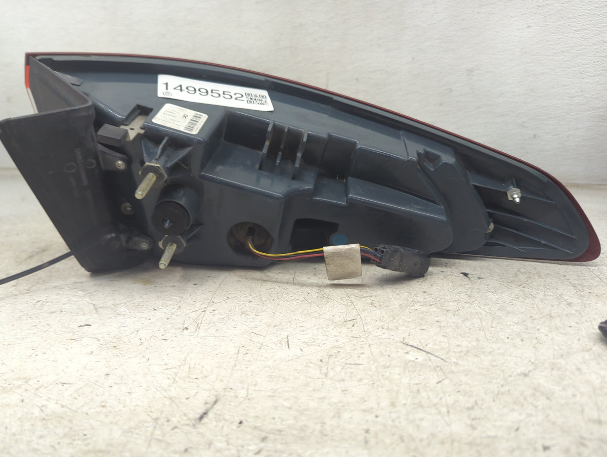 2017-2020 Ford Fusion Passenger Right Side Deck Lid Mounted Tail Light 1499552 - Oemusedautoparts1.com