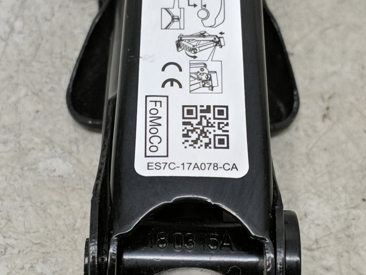 2019 Ford Fusion Spare Scissor Car Jack 1500073 - Oemusedautoparts1.com