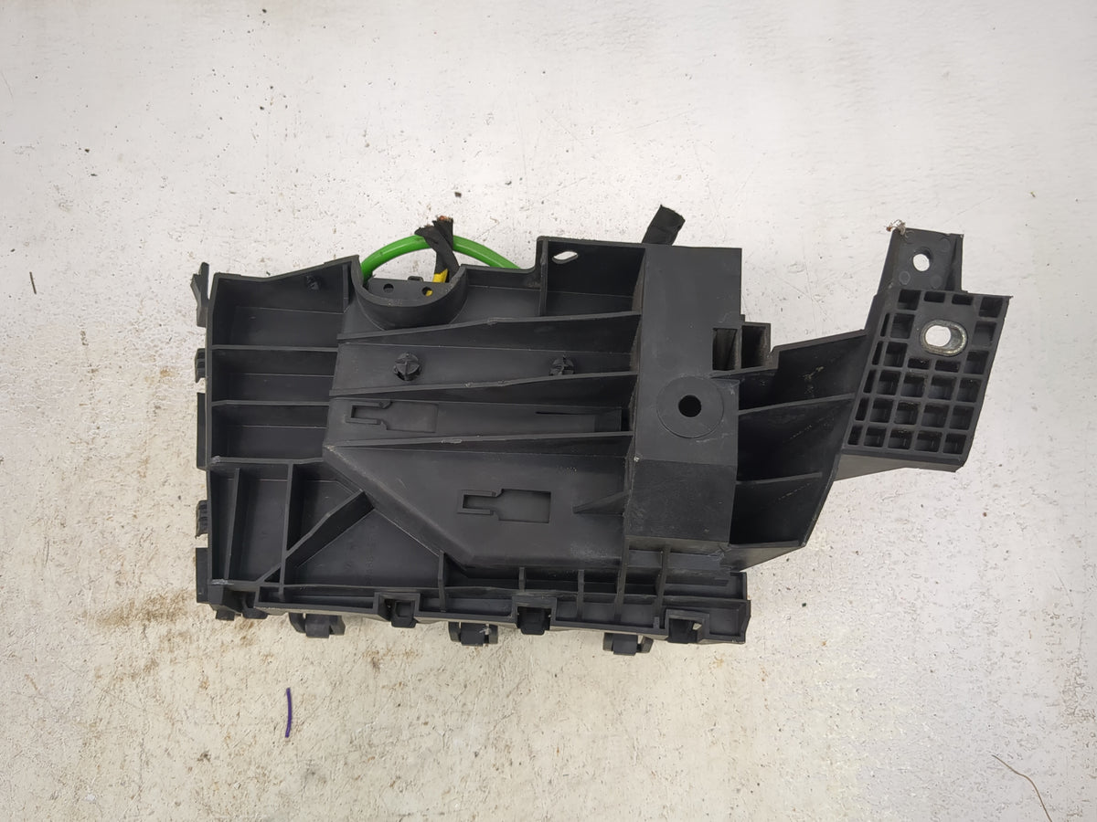 2017-2020 Ford Fusion Fusebox Fuse Box Panel Relay Module Fits Fits 2017 2018 2019 2020 OEM Used Auto Parts - Oemusedautopar