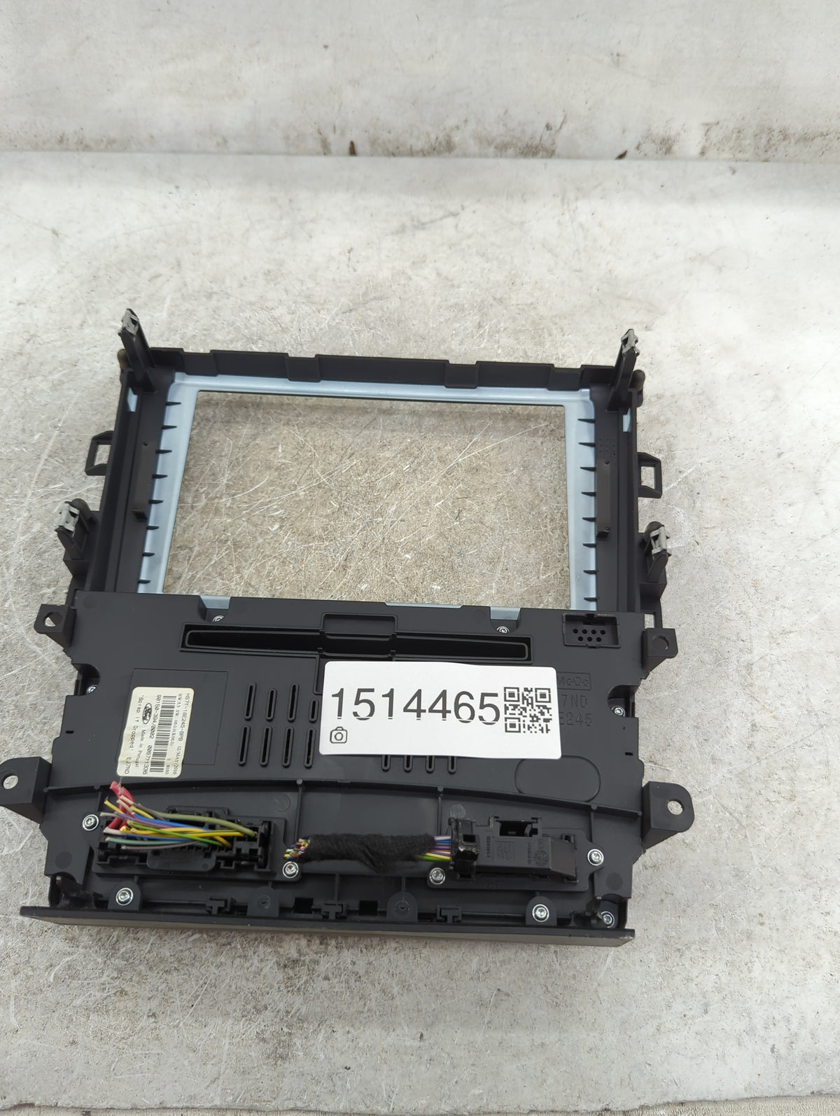 2017-2020 Ford Fusion Radio Control Panel 1514465 - Oemusedautoparts1.com